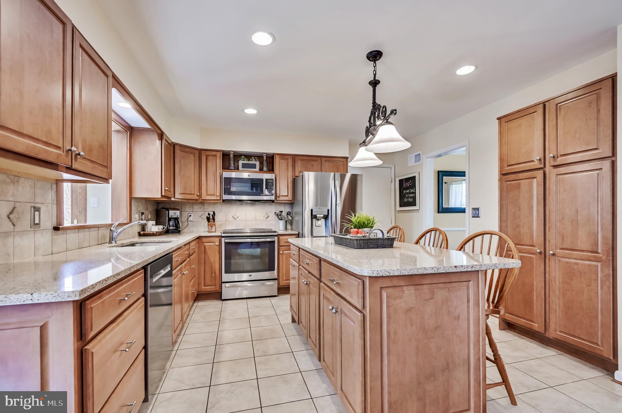 3914 Beckleysville Road Hampstead, MD 21074 - Photo 8 of 38