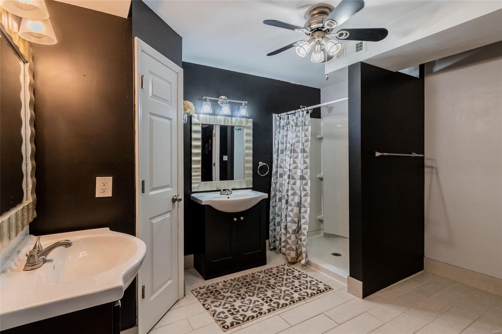 976 Motherhead Road St. Charles, MO 63304 - Photo 17 of 28 Gallery Image 17