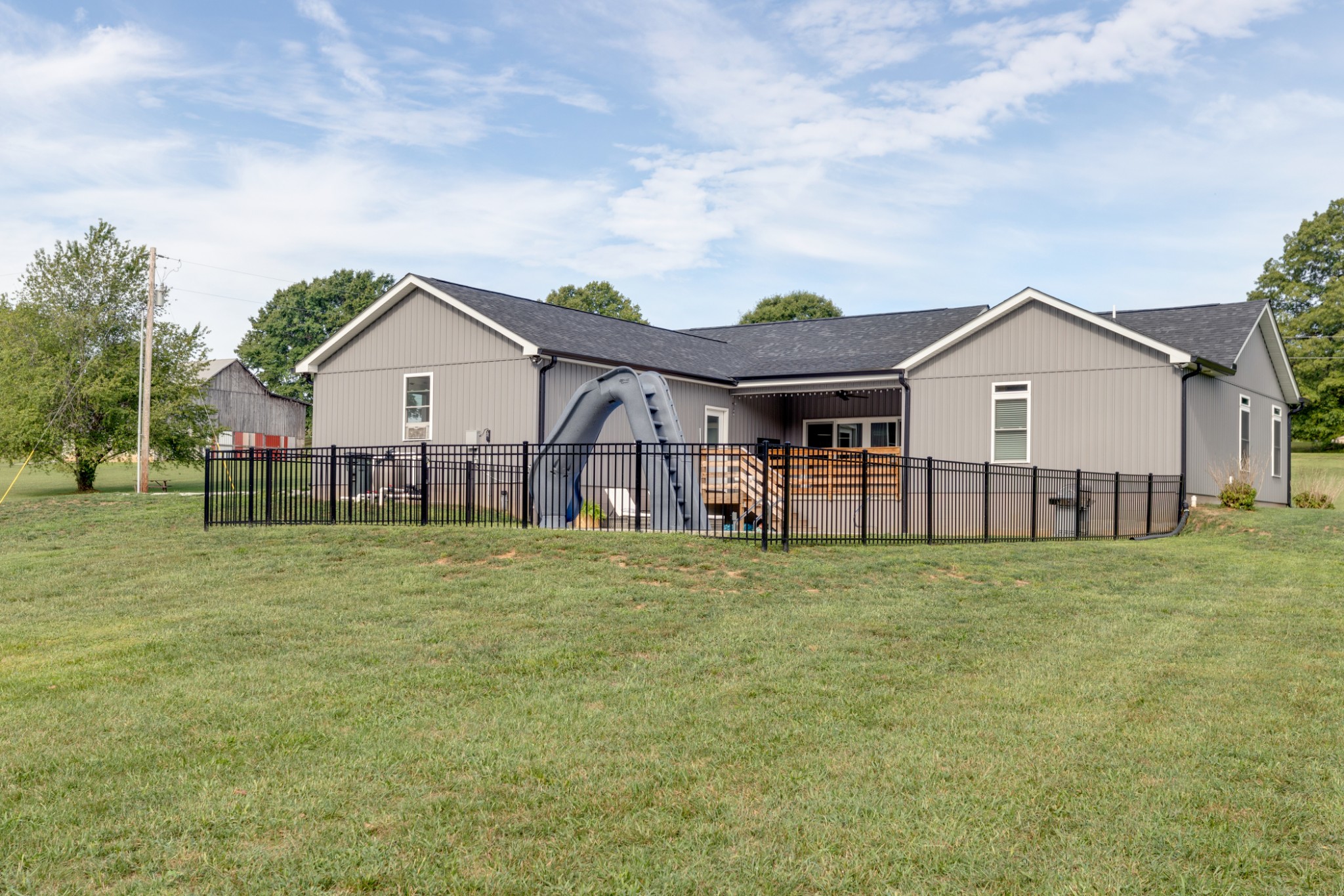 849 Franklin Road Charlotte, TN 37036 - Photo 46 of 50 Gallery Image 46