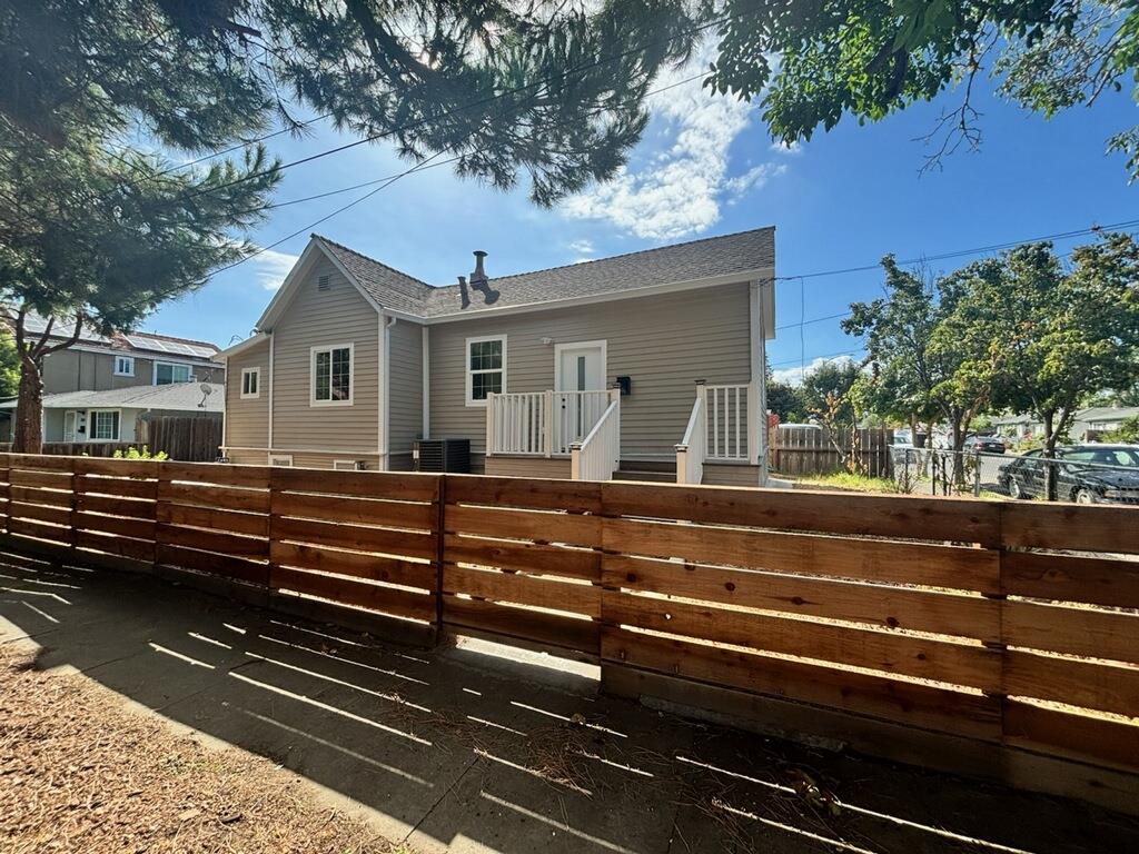 502 Hannah Street San Jose, CA 95126 - Photo 1 of 1