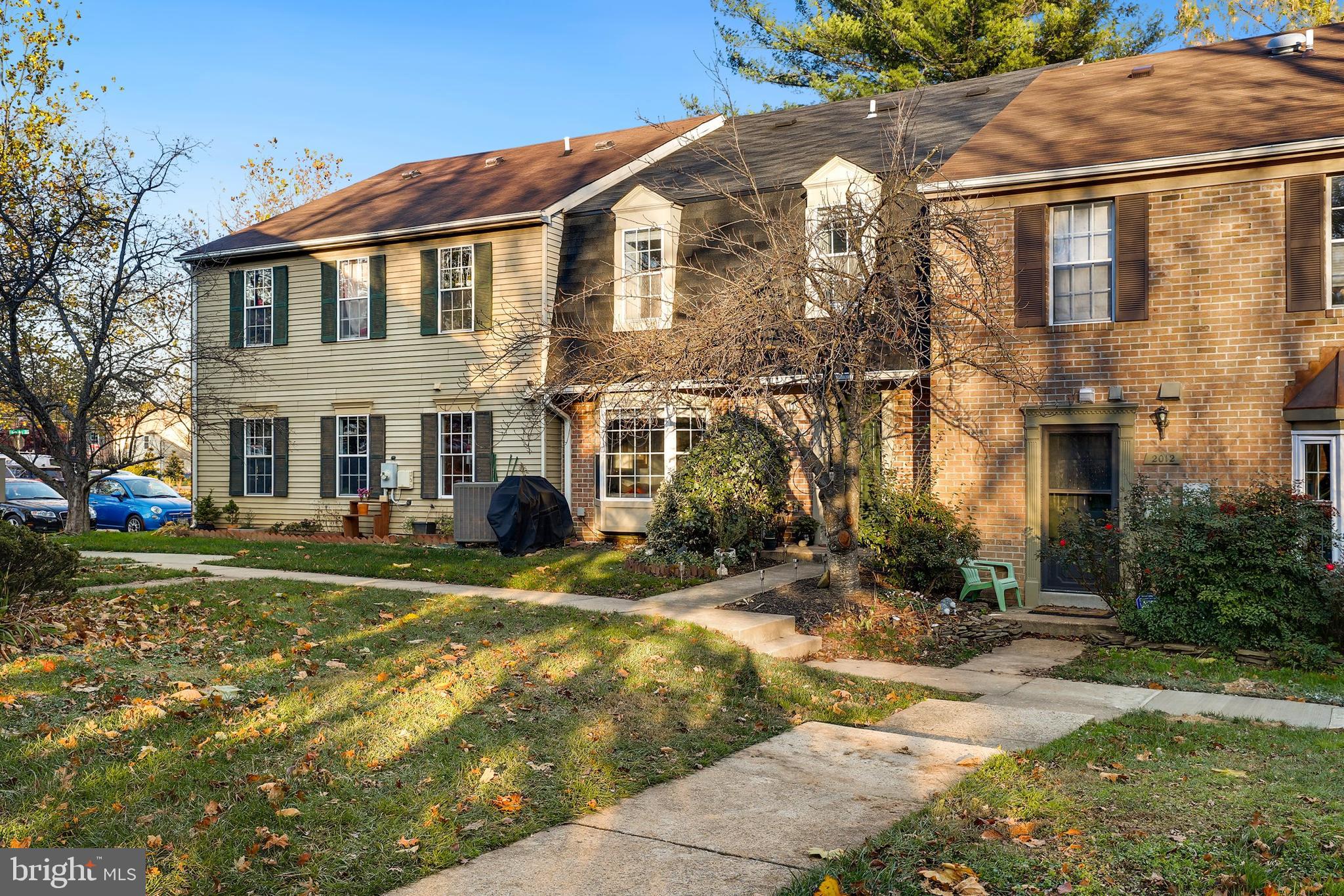 2010 Flowering Tree Terrace Silver Spring, MD 20902 - Photo 3 of 18 Gallery Image 3