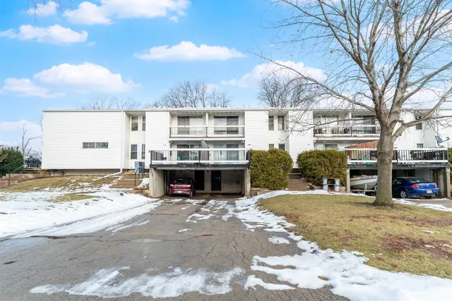 $139,900 | 1422 West 2nd Avenue, Oshkosh, WI 54902