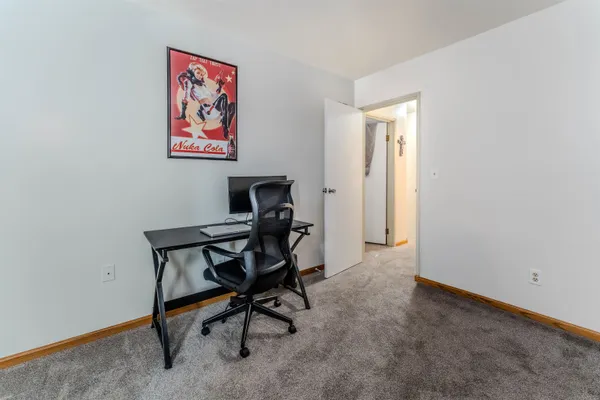 $137,900 | 1422 West 2nd Avenue, Oshkosh, WI 54902