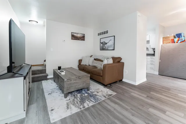 $139,900 | 1422 West 2nd Avenue, Oshkosh, WI 54902