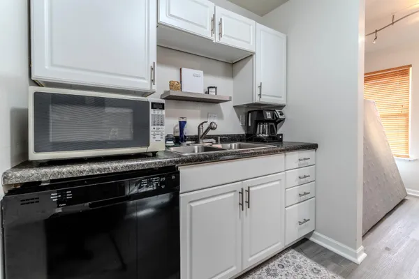 $137,900 | 1422 West 2nd Avenue, Oshkosh, WI 54902