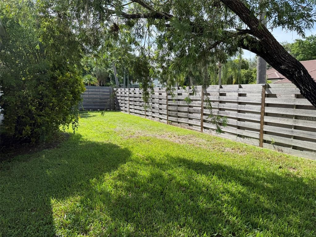 4951 Sawyer Road Sarasota, FL 34233 - Photo 30 of 32 Gallery Image 30