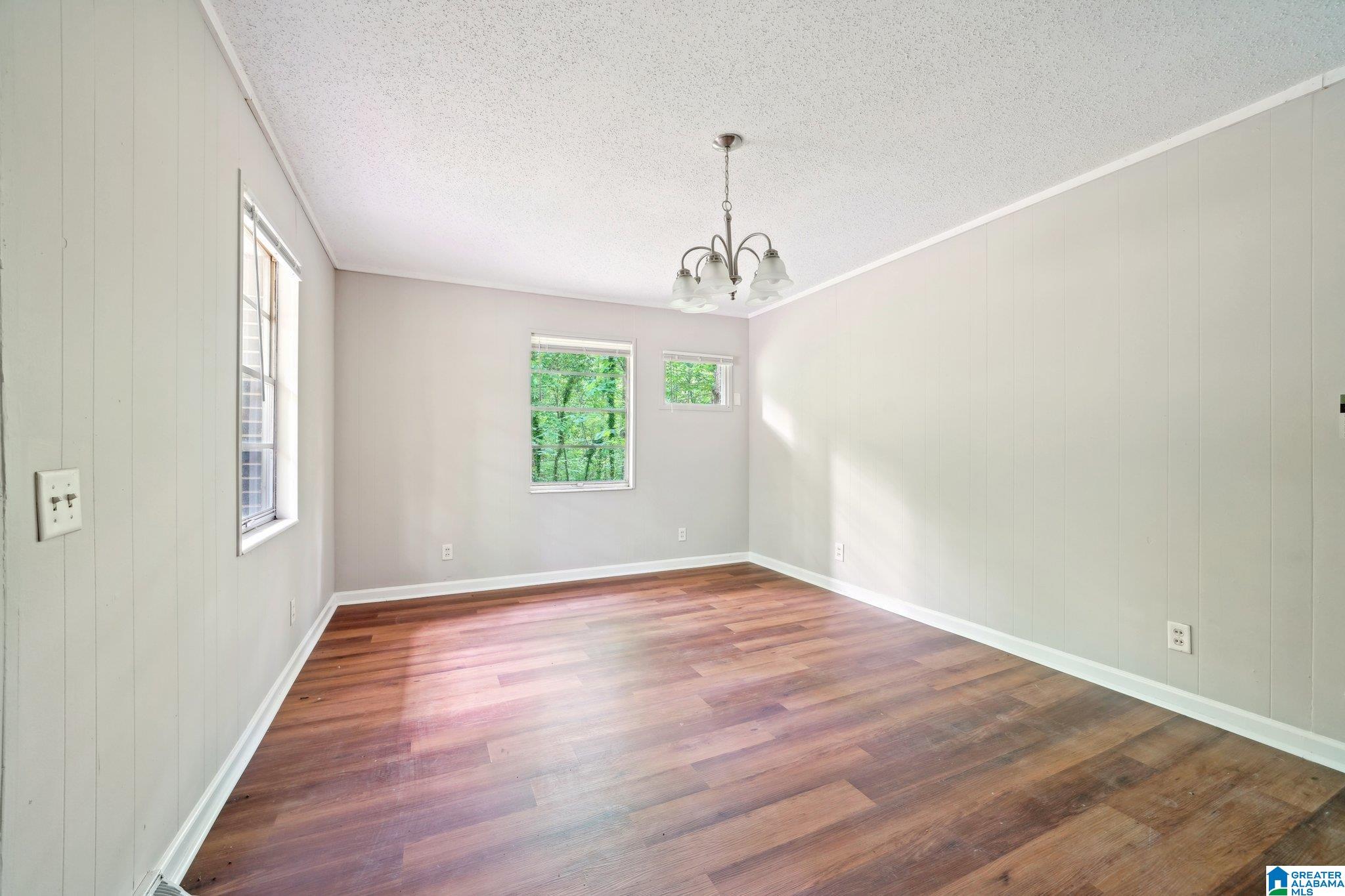 711 Oak Ridge Drive Birmingham, AL 35214 - Photo 5 of 27