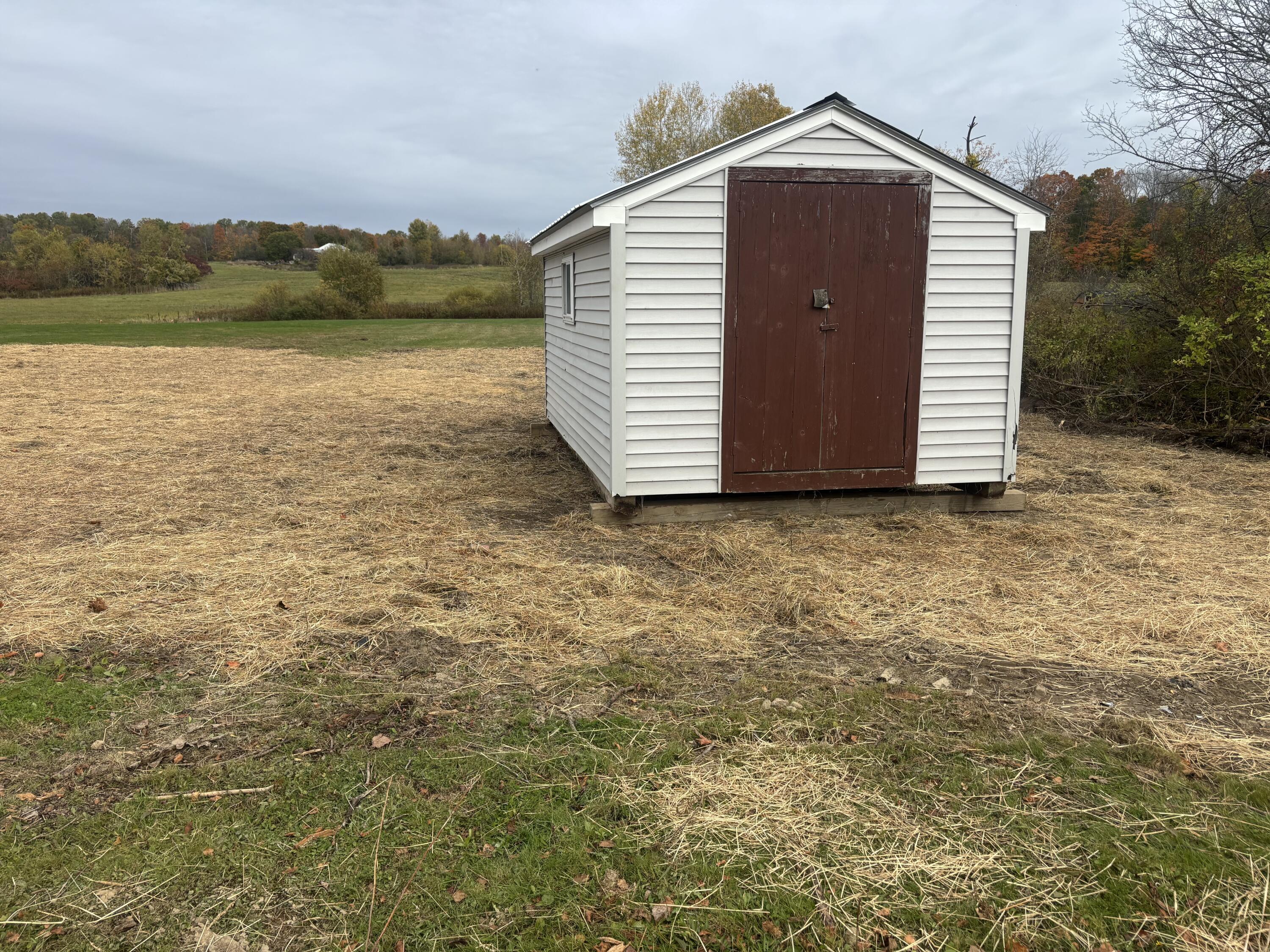 82 Back Road Skowhegan, ME 04976 - Photo 2 of 5 IMG_5280