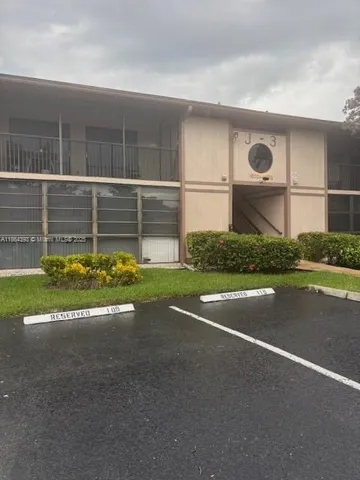 $185,000 | 10709 West Clairmont Circle, Unit 111, Tamarac, FL 33321