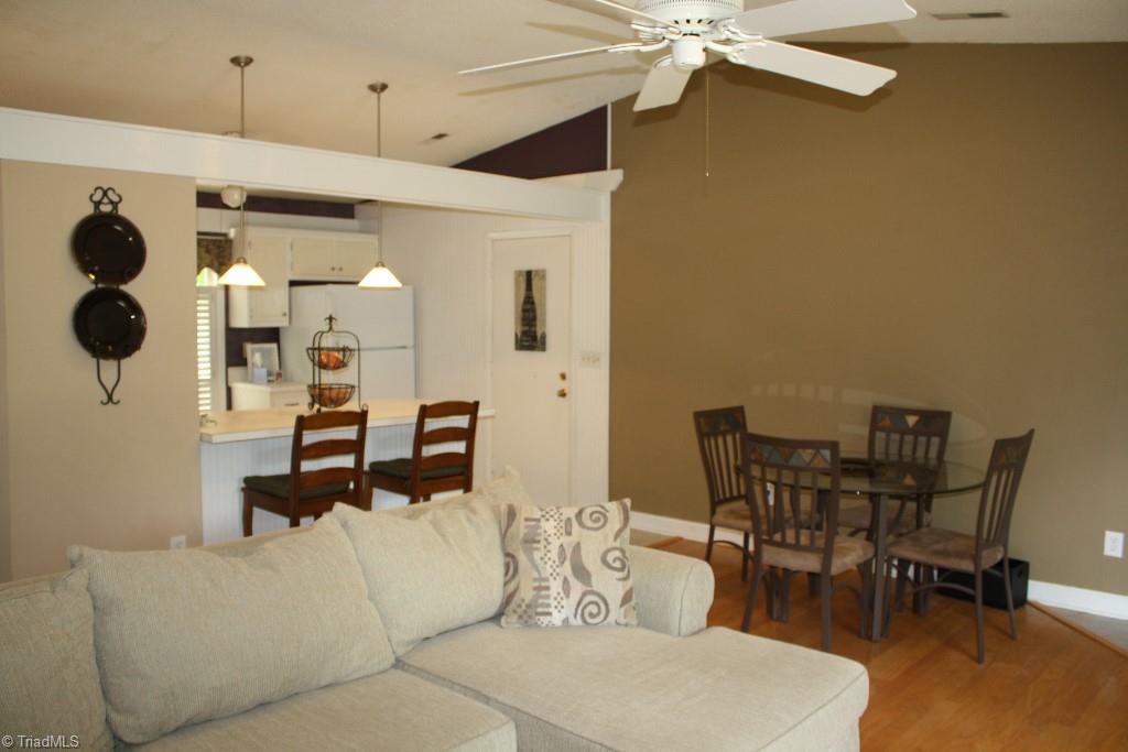 3306 Rockingham Road High Point, NC 27265 - Photo 3 of 13 Great Room/Dining