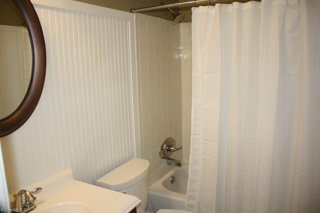 3306 Rockingham Road High Point, NC 27265 - Photo 9 of 13 Master Bath