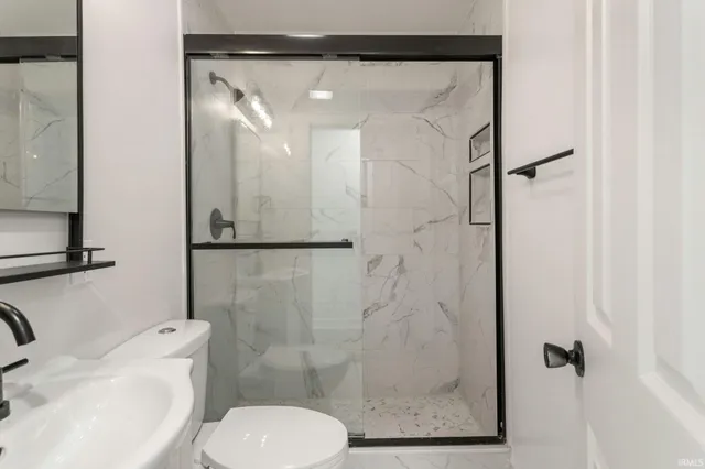 $349,000 | 1415 South Main Street, Goshen, IN 46526