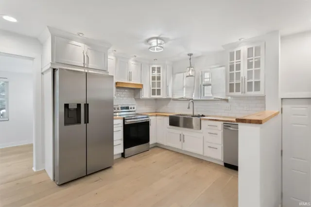 $349,000 | 1415 South Main Street, Goshen, IN 46526