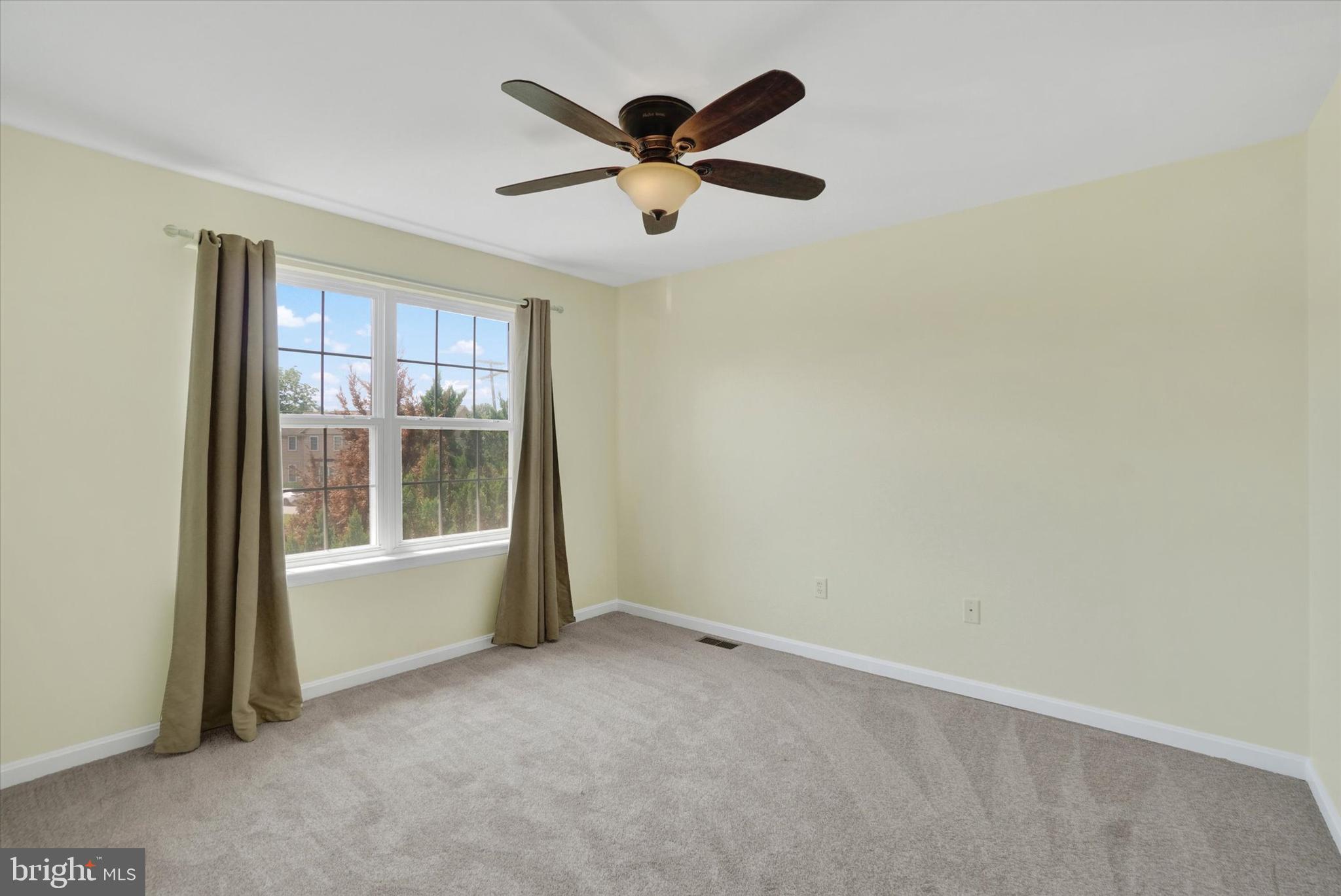 906 Millcreek Road York, PA 17404 - Photo 16 of 28 Gallery Image 16