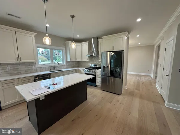$900,000 | 43 Davisville Road, Southampton, PA 18966