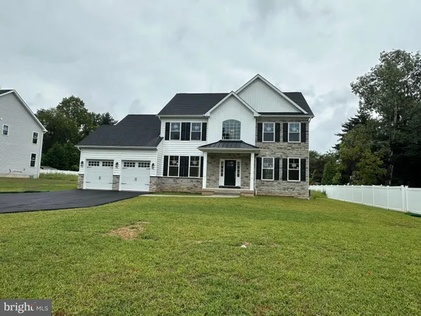 $900,000 | 43 Davisville Road, Southampton, PA 18966