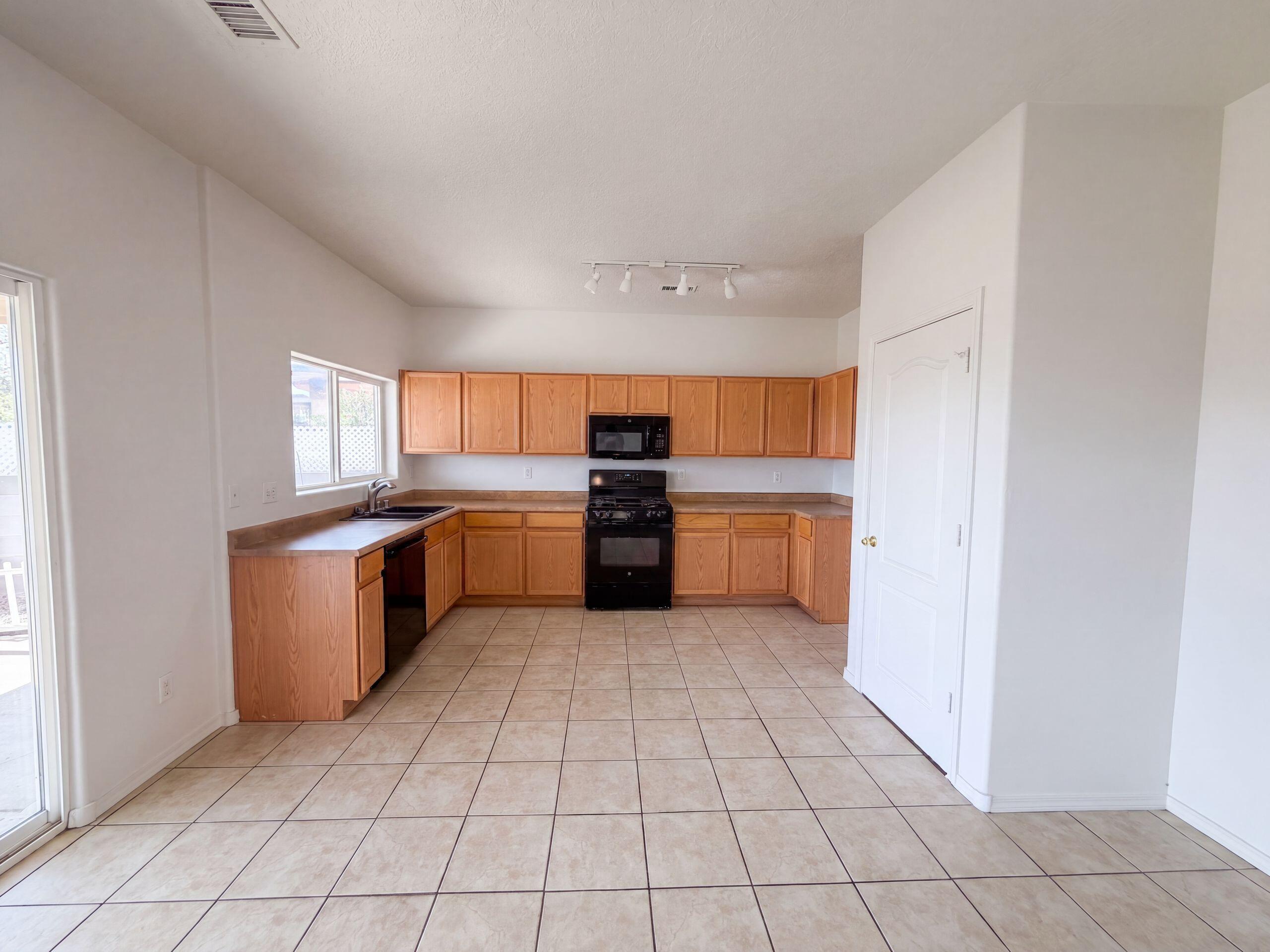 696 Troon Drive Southeast Rio Rancho, NM 87124 - Photo 2 of 23 Gallery Image 2