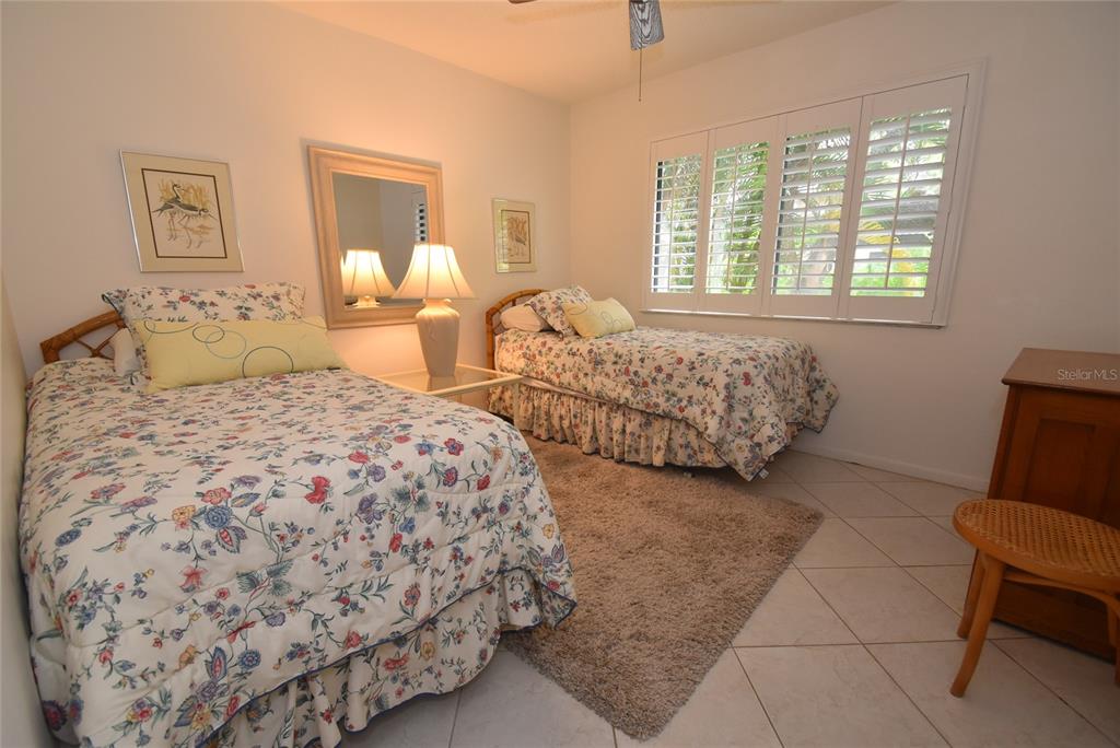 1703 Pelican Cove Road, Unit 356 Sarasota, FL 34231 - Photo 13 of 37