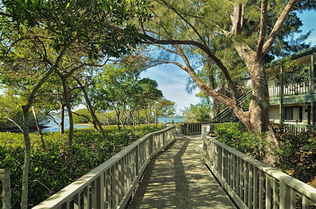 1703 Pelican Cove Road, Unit 356 Sarasota, FL 34231 - Photo 22 of 37