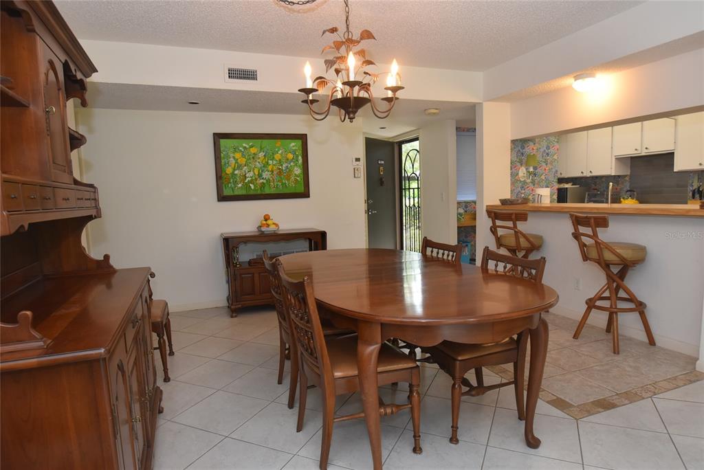 1703 Pelican Cove Road, Unit 356 Sarasota, FL 34231 - Photo 5 of 37