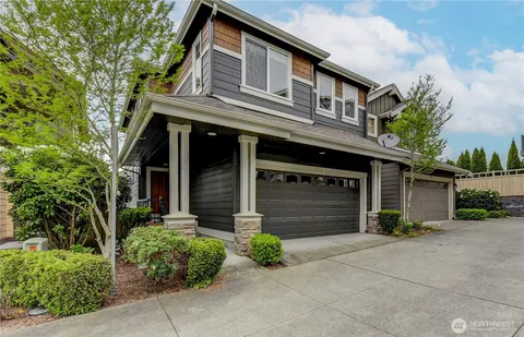 $3,950 | 1765 9th Court Northeast, Issaquah, WA 98029