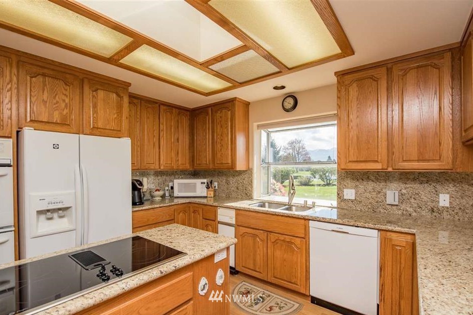 33 Stares Lane Sequim, WA 98382 - Photo 10 of 25 Gallery Image 10