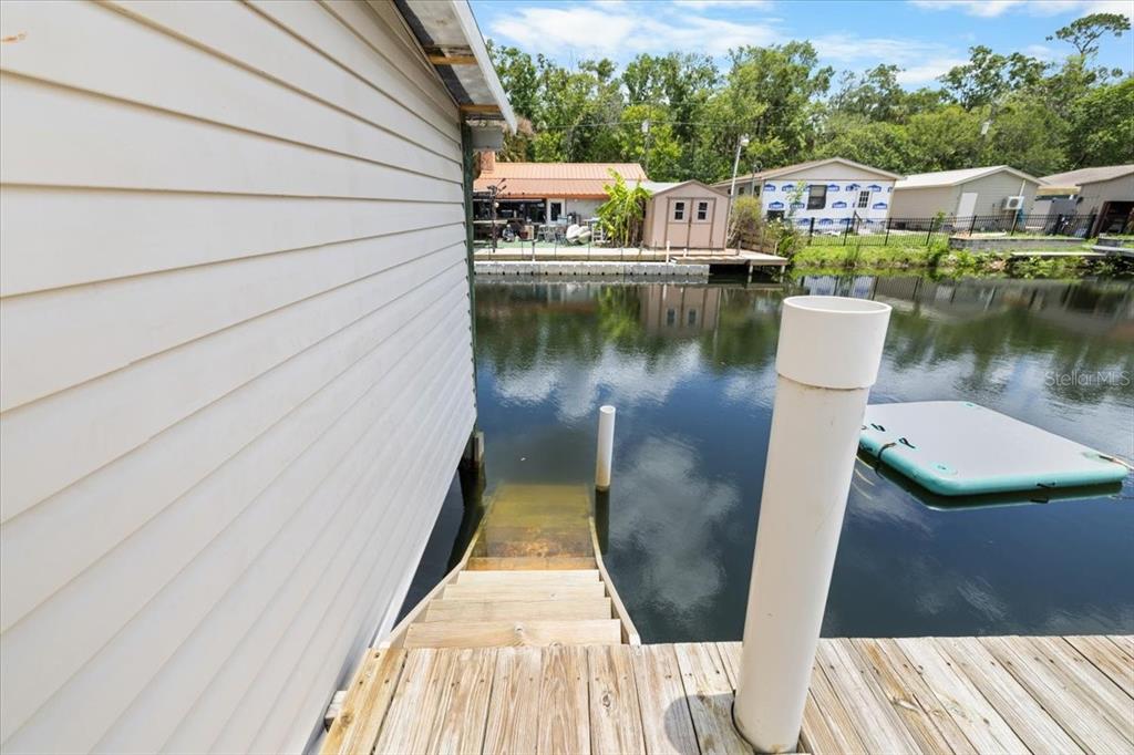 7264 Aberdeen Court Weeki Wachee, FL 34607 - Photo 9 of 57
