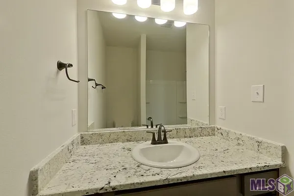 $1,995 | 209 Peppercorn Way, Lafayette, LA 70507