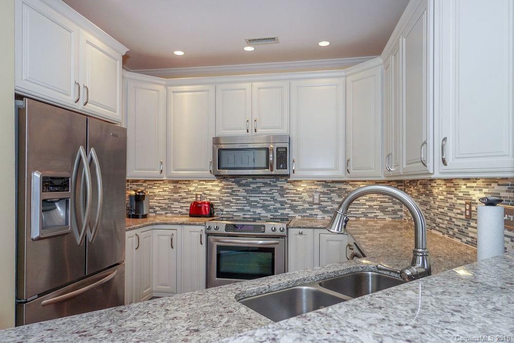 1331 Torrence Circle, Unit 1331 Davidson, NC 28036 - Photo 2 of 31