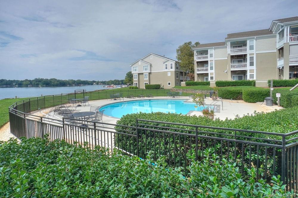 1331 Torrence Circle, Unit 1331 Davidson, NC 28036 - Photo 24 of 31