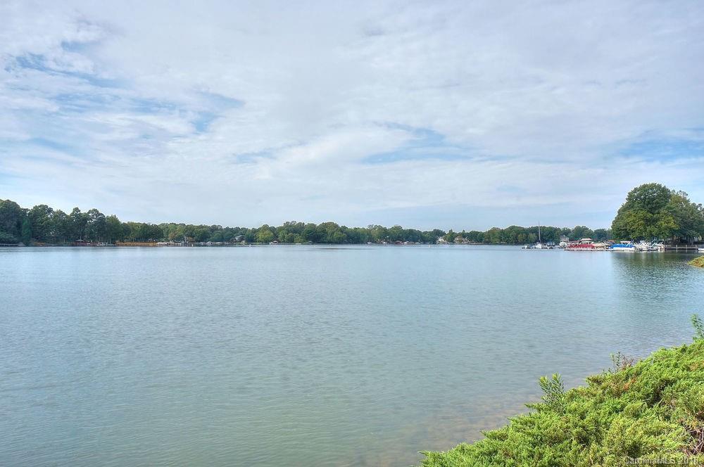 1331 Torrence Circle, Unit 1331 Davidson, NC 28036 - Photo 30 of 31