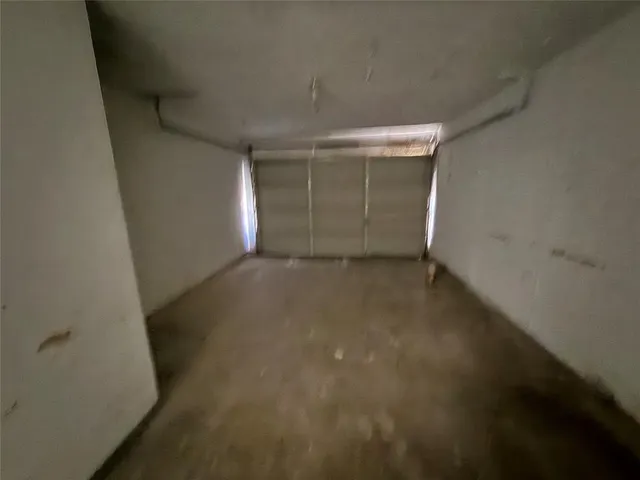 an empty room with a empty space