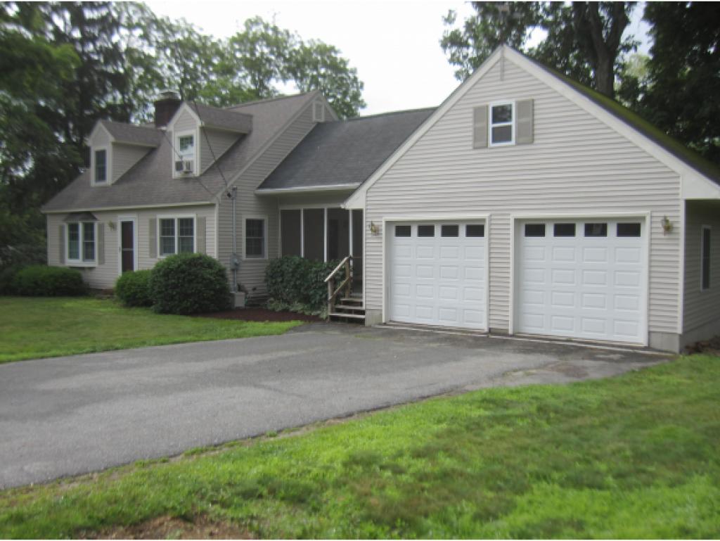 90 Searles Road Nashua, NH 03062 - Photo 1 of 26