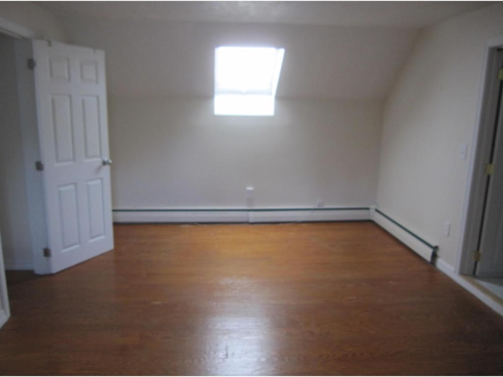 90 Searles Road Nashua, NH 03062 - Photo 17 of 26