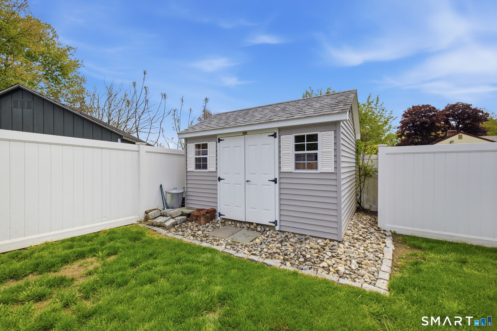 314 South Center Street Windsor Locks, CT 06096 - Photo 11 of 39