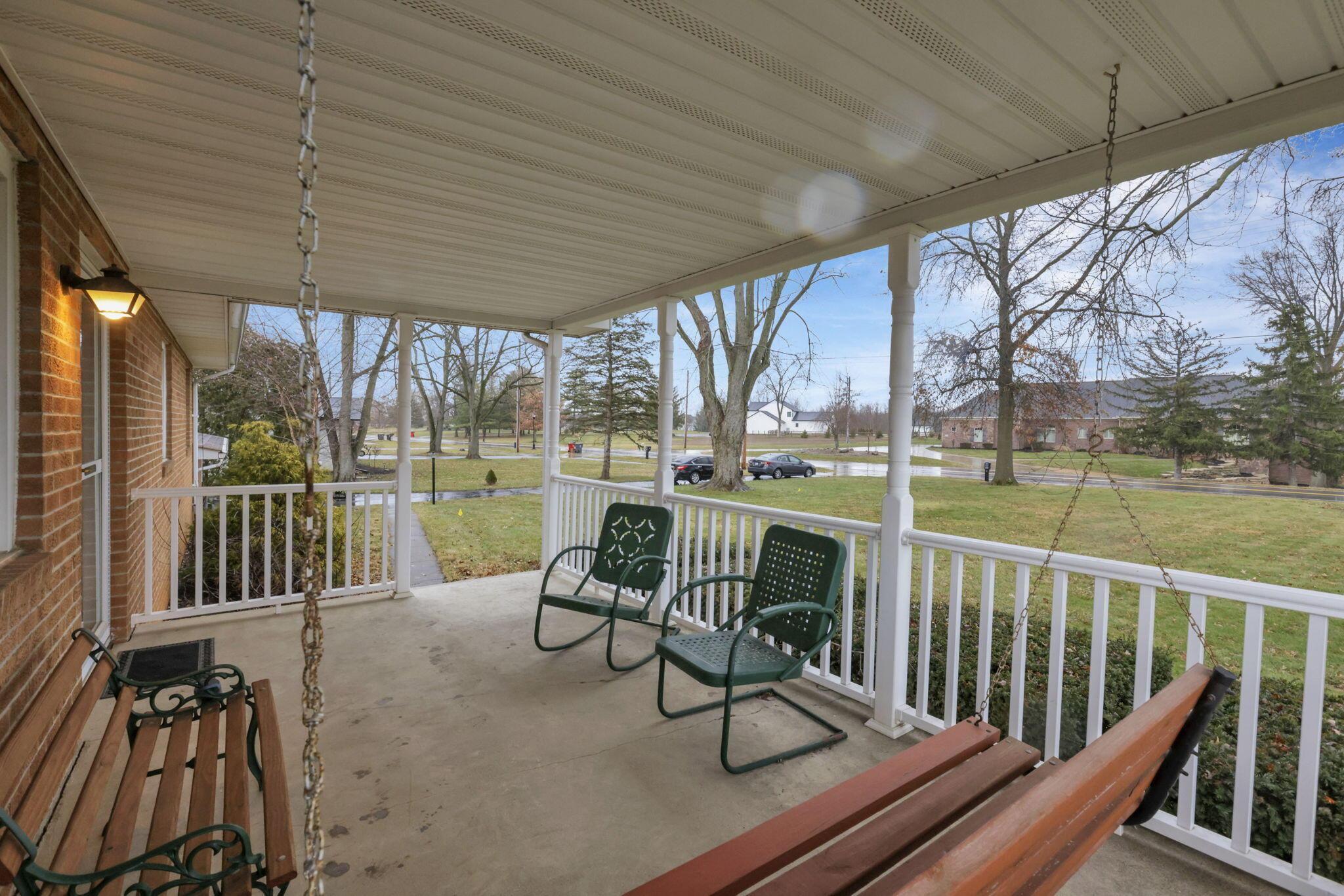 1996 Borror Road Grove City, OH 43123 - Photo 6 of 54 7-web-or-mls-IMG_1207