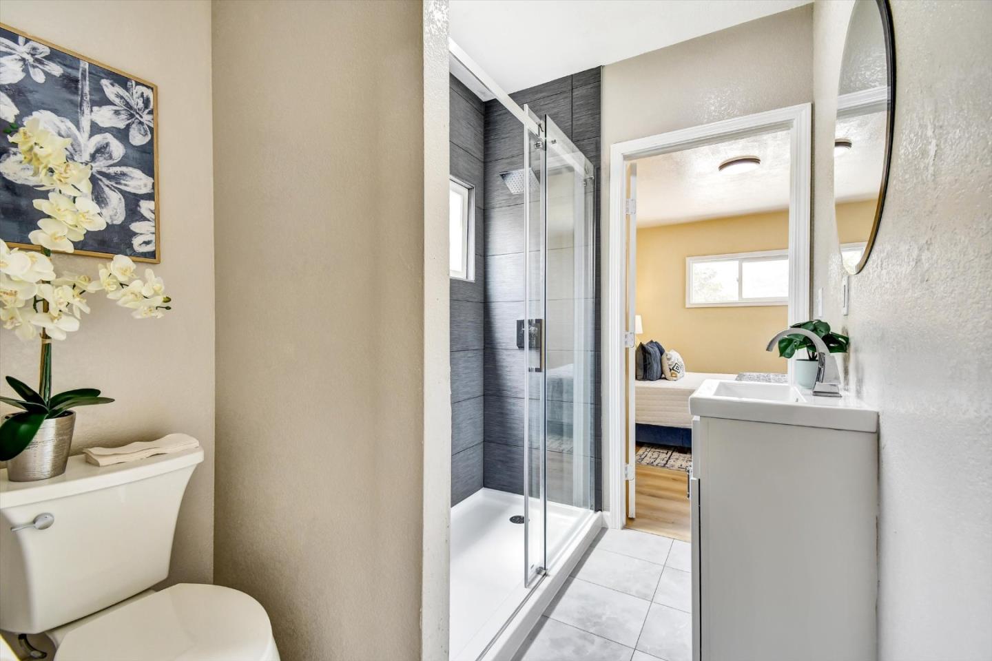 324 Holloway Avenue San Francisco, CA 94112 - Photo 13 of 37