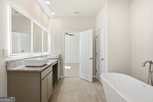 $423,290 | 132 Post Oak Drive, Unit 131, Jackson, GA 30233