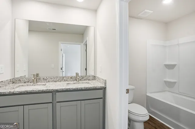 $423,290 | 132 Post Oak Drive, Unit 131, Jackson, GA 30233