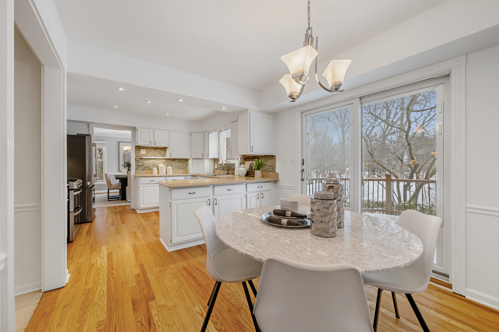 41 Canterbury Road Lincolnshire, IL 60069 - Photo 14 of 46