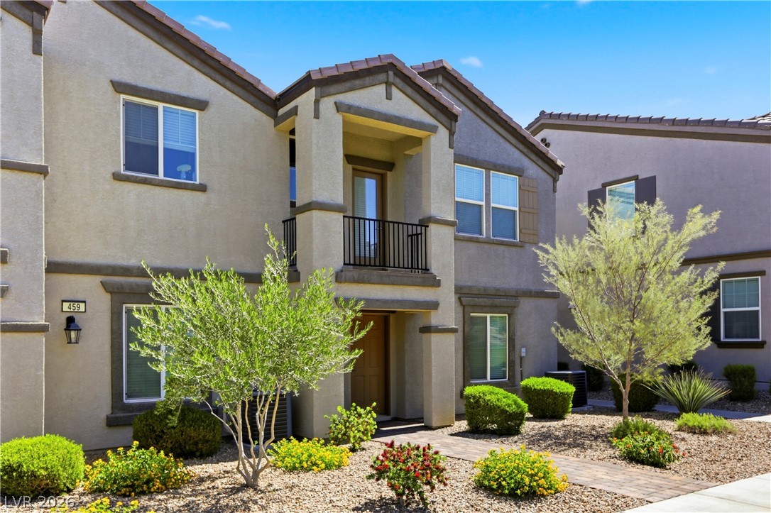 461 Ylang Place Henderson, NV 89015 - Photo 3 of 35 Beautiful landscaping (by the HOA!) right outside your front door