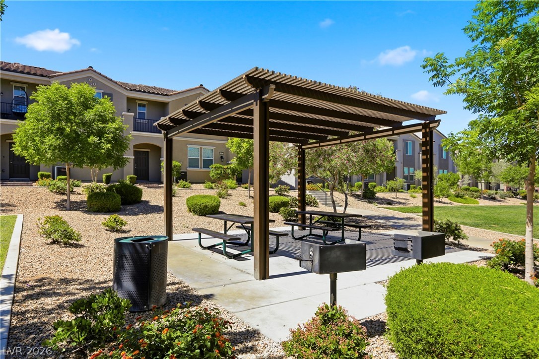 461 Ylang Place Henderson, NV 89015 - Photo 33 of 35 Enjoy HOA maintained community grounds