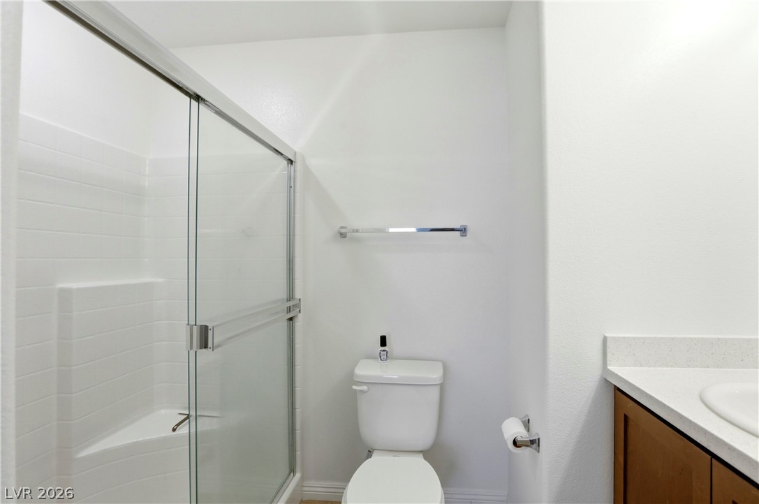 461 Ylang Place Henderson, NV 89015 - Photo 10 of 35 Primary Bathroom