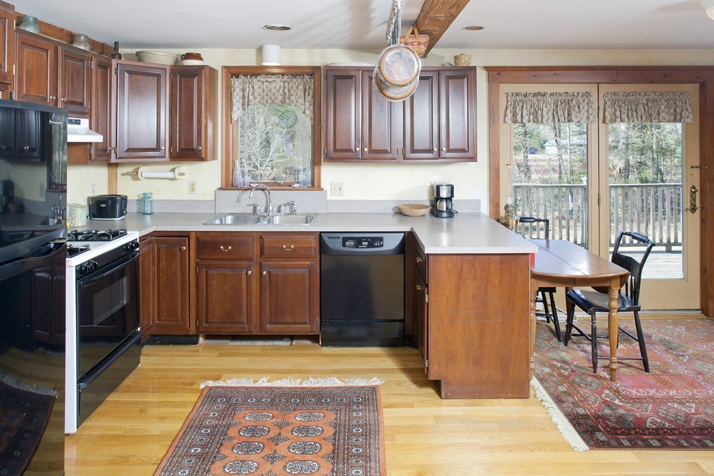 82 Ring Road Plympton, MA 02367 - Photo 2 of 13 Gallery Image 2