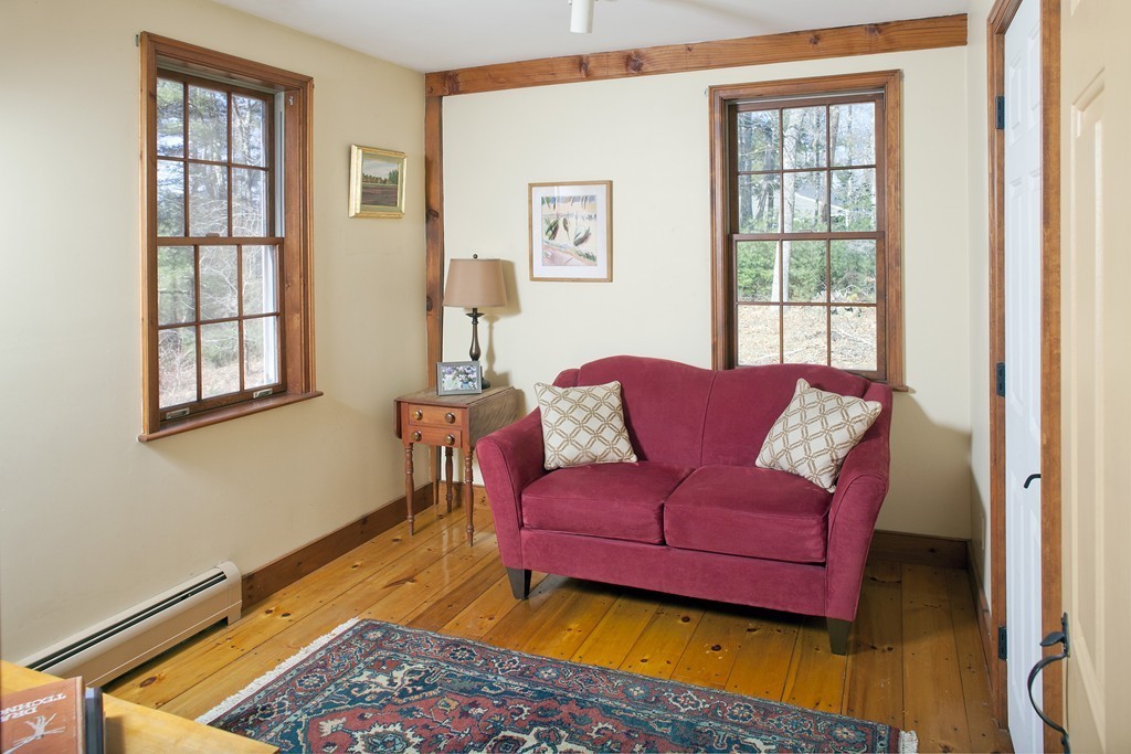82 Ring Road Plympton, MA 02367 - Photo 4 of 13 Gallery Image 4