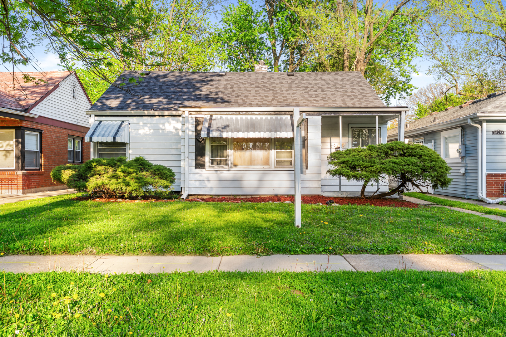 16781 Head Street Hazel Crest, IL 60429 - Photo 1 of 24