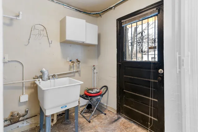 $137,000 | 16781 Head Street, Hazel Crest, IL 60429