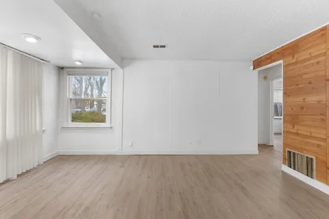 $137,000 | 16781 Head Street, Hazel Crest, IL 60429