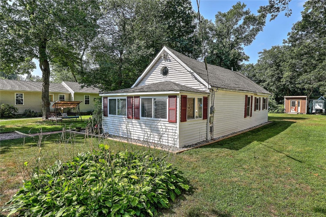 600 Cole Farm Road Warwick, RI 02889 - Photo 4 of 42