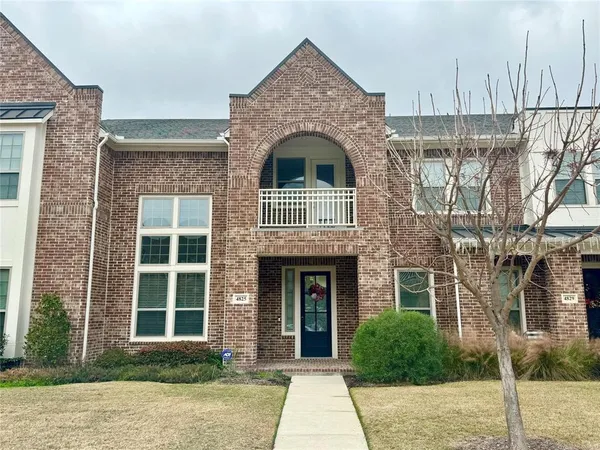 $2,800 | 4825 Paddock Trail, Carrollton, TX 75010